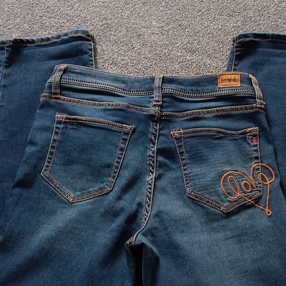 Jeans - Picture 3 of 6